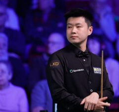 Чжао Синьтун победил Слессора, а Марк Уильямс обыграл Хокинса в своем первом матче Players Championship 2026