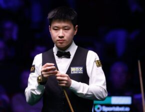 Players Championship 2026: Чжао Синьтун одолел Аллена в решающем фрейме и в финале встретится с Джоном Хиггинсом