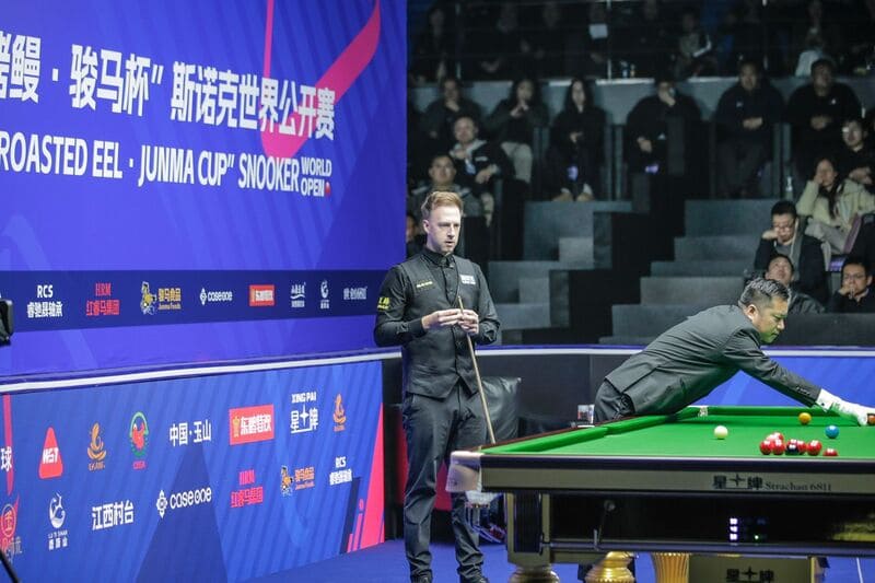 Джадд Трамп встретится с Тепчайей Ун-Ну в полуфинале в Юйшане (фото: WST)