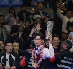 Чемпиону World Open 2026 Тепчайе Ун-Ну в Юйшане не хватило сменного комплекта одежды