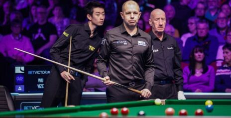 Барри Хокинс обыграл У Ицзэ и вышел в финал Welsh Open 2026