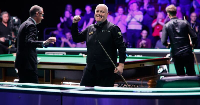 Джон Хиггинс в сезоне 2025/26 пробует себя в роли комментатора (фото: WST)