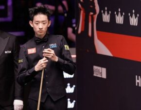 У Ицзэ одержал свою первую победу в матче на Чемпионате мира в Крусибле