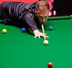 Джадд Трамп обыгрывает Гэри Уилсона 5-4 после первой сессии в 1/16 финала на Чемпионате мира 2026