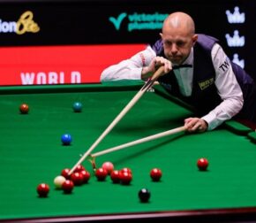 Чемпионат мира по снукеру: Барри Хокинс сенсационно обыгрывает Марка Уильямса и выходит в 1/4 финала