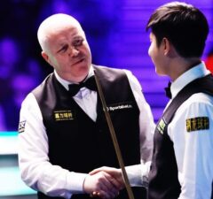 Чжао Синьтун нанес Хиггинсу самое крупное поражение в карьере и вышел в финал Tour Championship 2026