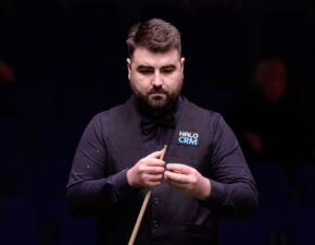 Джейми Кларк одержал важную победу и вышел во второй раунд квалификации Чемпионата мира 2026