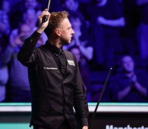 Трамп побеждает Мерфи и выходит в 1/2 финала Tour Championship 2026