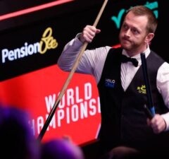 Чемпионат мира 2026: Аллен побеждает Хокинса и выходит в 1/2 финала