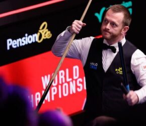 Чемпионат мира 2026: Аллен побеждает Хокинса и выходит в 1/2 финала