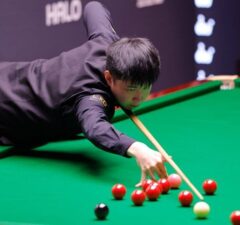 Чжао сделал сенчури-брейк в 102 очка в первом раунде English Open 2026