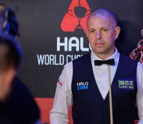 Хокинс обыгрывает Уильямса 10-6 после второй сессии в 1/8 финала Чемпионата мира 2026