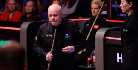 Робертсон ведет в счете 5-3 над Хиггинсом после первой сессии 1/4 финала