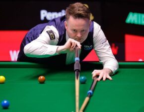 Чемпионат мира 2026: Мерфи, уступая 0-3, обыгрыает Чжао Синьтуна после первой сессии в 1/4 финала