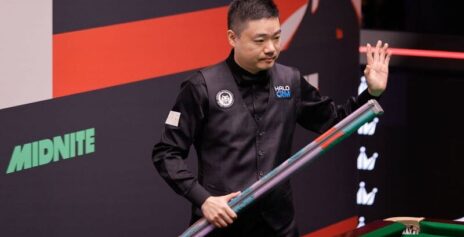 Дин Джуньху готовится к грандиозному поединку с Чжао Синьтуном в 1/8 финала на Чемпионате мира 2026