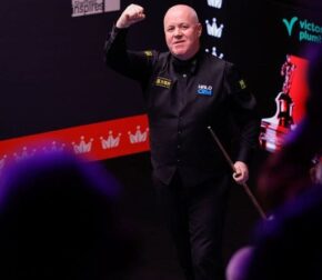 Хиггинс одержал победу над О’Салливаном благодаря мощному камбэку и вышел в 1/4 финала Чемпионата мира 2026