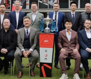 Чемпионат мира 2026: Фанаты в Шеффилде приветствуют звёзд снукера у Crucible