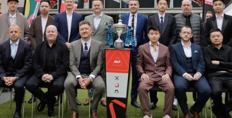 Чемпионат мира 2026: Фанаты в Шеффилде приветствуют звёзд снукера у Crucible