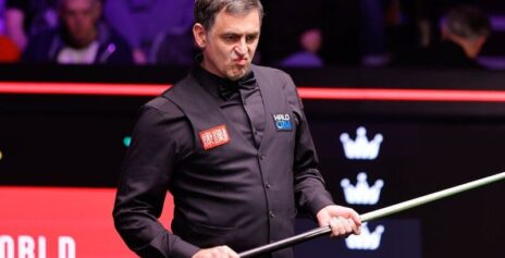 Чемпионат мира 2026: Ронни О’Салливан обыгрывает дебютанта Хэ Гоцяна 7-2 в 1/16 финала