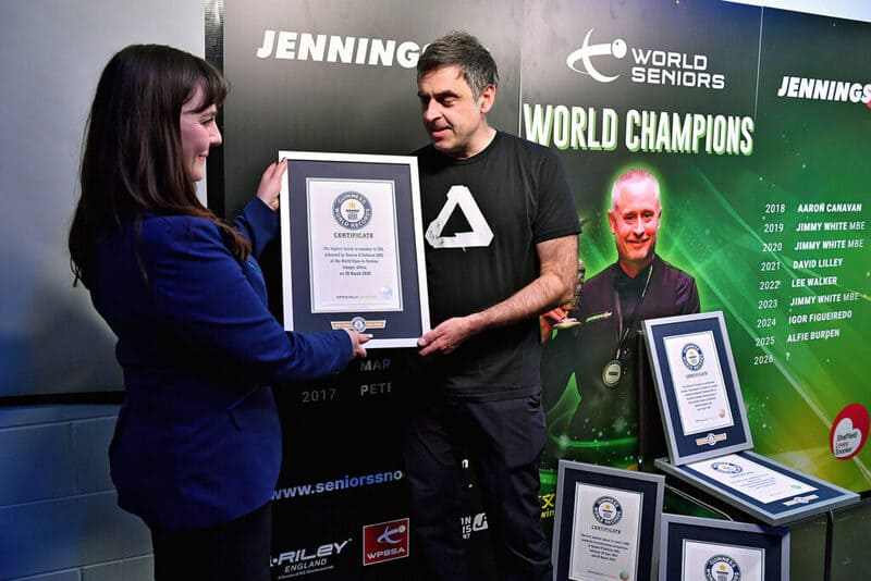 Ронни О'Салливан вышел 1/2 финала Чемпионате мира по снукеру среди ветеранов 2026 (фото: seniorssnooker)