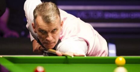 Q School 1 2026: Марк Дэвис и Булчу Ревес выбыли на старте в Лестере