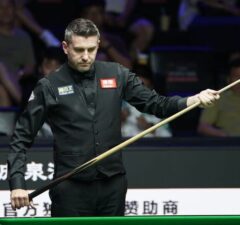 Матч Марк Селби vs Стюарт Бинхэм. Кто встретится с Ноппоном в финале China Open 2026 (видео)