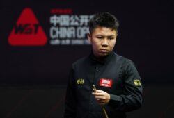 Чжоу Юэлун обыгрывает Лю Хунъюя в 1/8 финала China Open 2026 (видео)