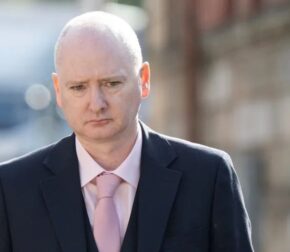 Грэм Дотт приговорен к семи годам тюрьмы за насилие над детьми