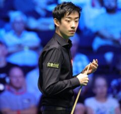У Ицзэ и Хэ Гоцян снялись с турнира Northern Ireland Open